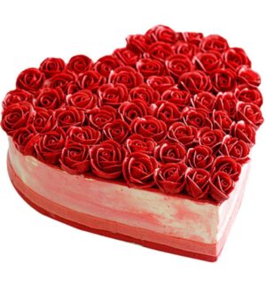 Red Roses Cake