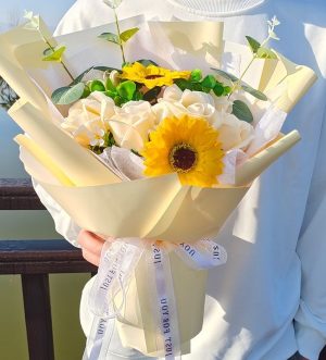 Fields of Gold Bouquet